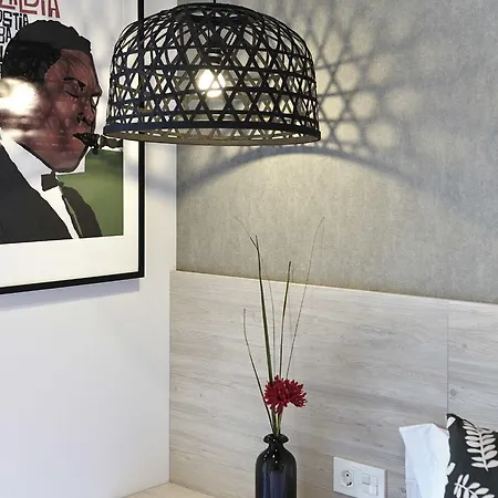 ゲストハウス ペンシオン ペニャフロイダ 2*