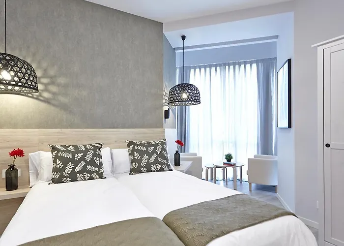 彭娜弗洛里达旅馆 2*